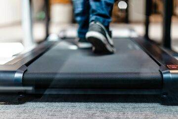 Tapis de marche bureau travail en mouvement