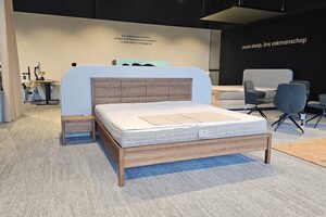 Ergodome nieuwe showroom kortrijk houten bed