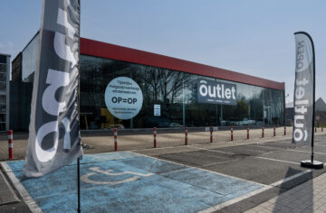 Outlet 1 2