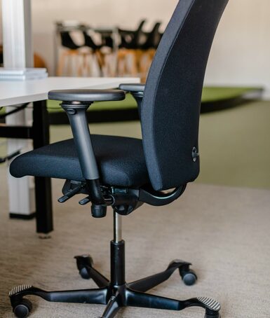 Chaise de bureau ergonomique design réglable sur mesure